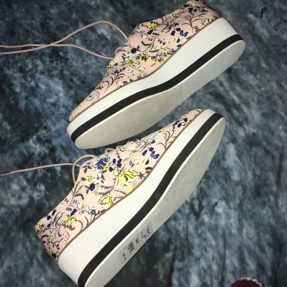 Floral sneakers!
